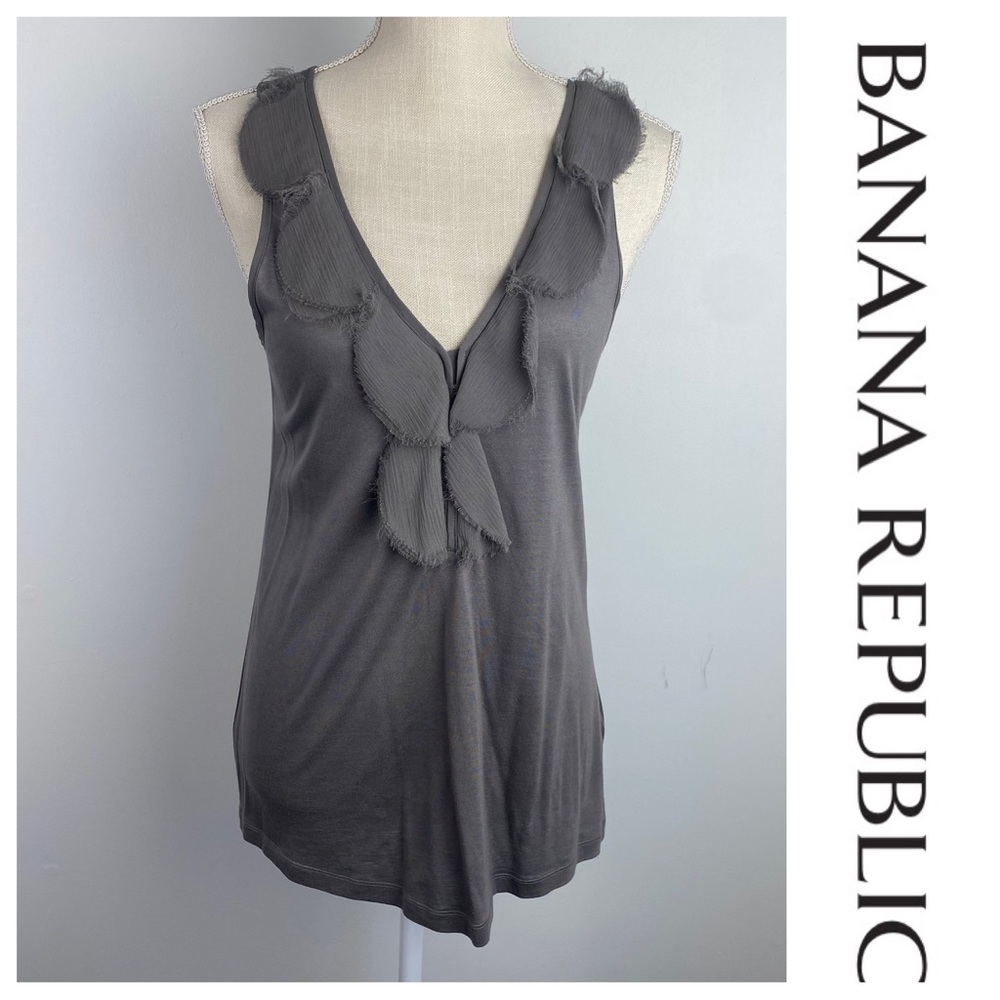 Gray Banana Republic Sleeveless Top with Ruffle Detail, Small